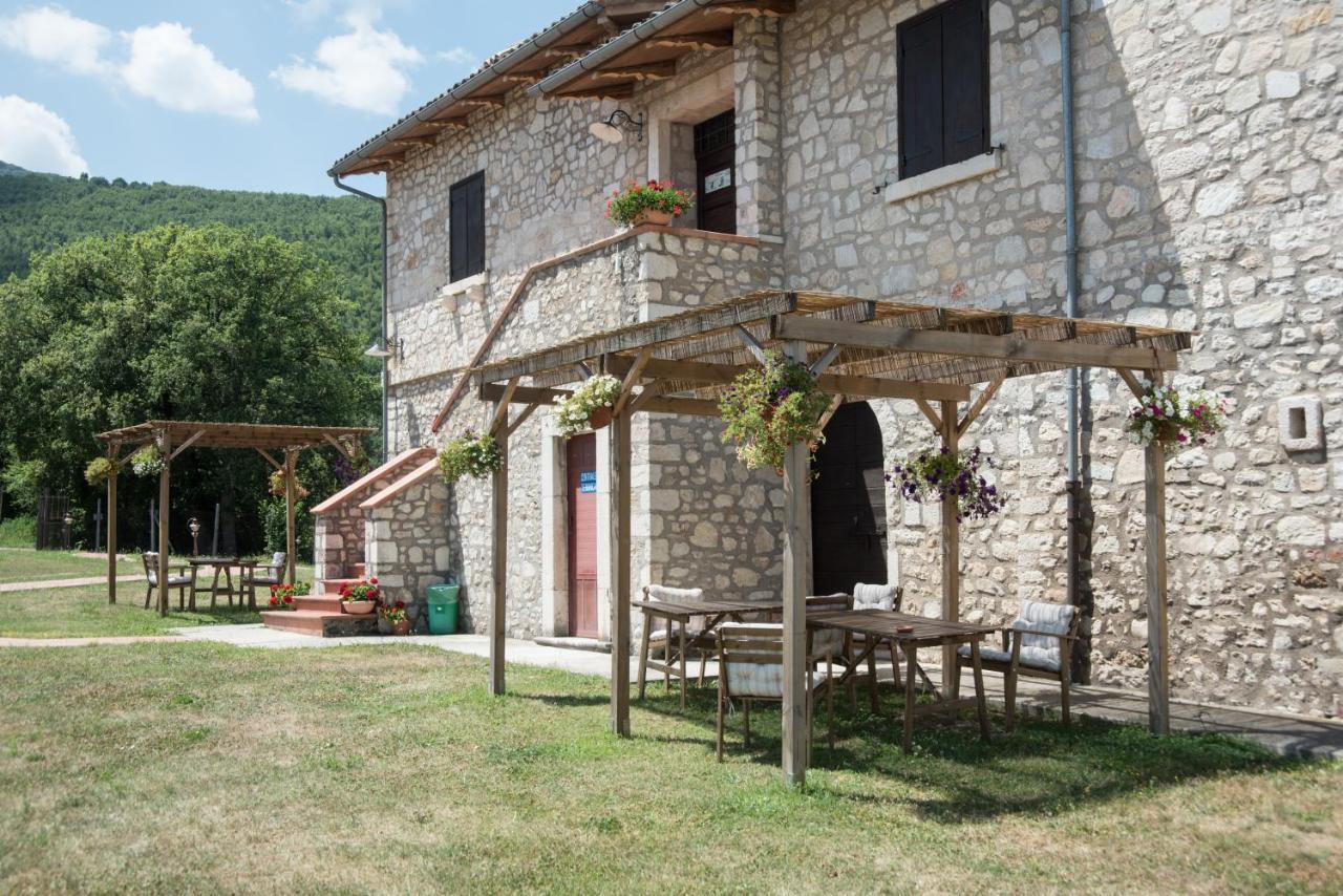 Agriturismo La Commenda-Adults Only Cascia Eksteriør billede